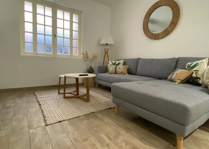 Holiday home Maison 6 Personnes-clim-wifi-proche Centre