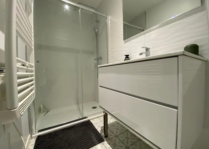 Holiday home Maison 6 Personnes-clim-wifi-proche Centre