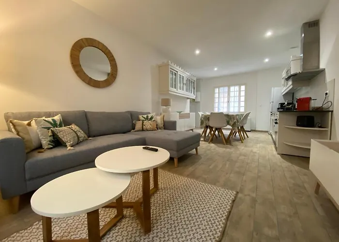 Maison 6 Personnes-clim-wifi-proche Centre