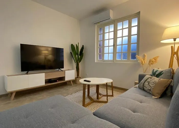 Maison 6 Personnes-clim-wifi-proche Centre Vakantiehuis *